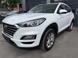Hyundai Tucson Select 2WD *RÜCKFAHRKAMERA/8-FACH* - Hyundai TUCSON mit Benzin-Antrieb