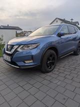 Nissan X-Trail TEKNA 1.6 DIG-T TEKNA - blaue Nissan X-Trail