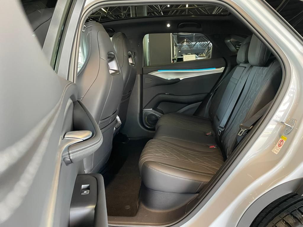 BYD SEALION 7