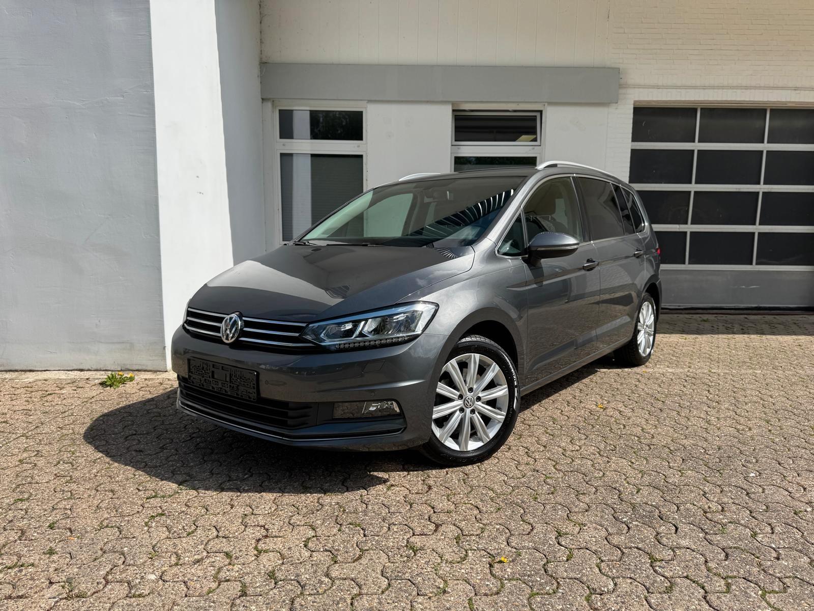 Volkswagen Touran 2.0 TDI Highline DSG 7 Sitze AHK ACC Navi