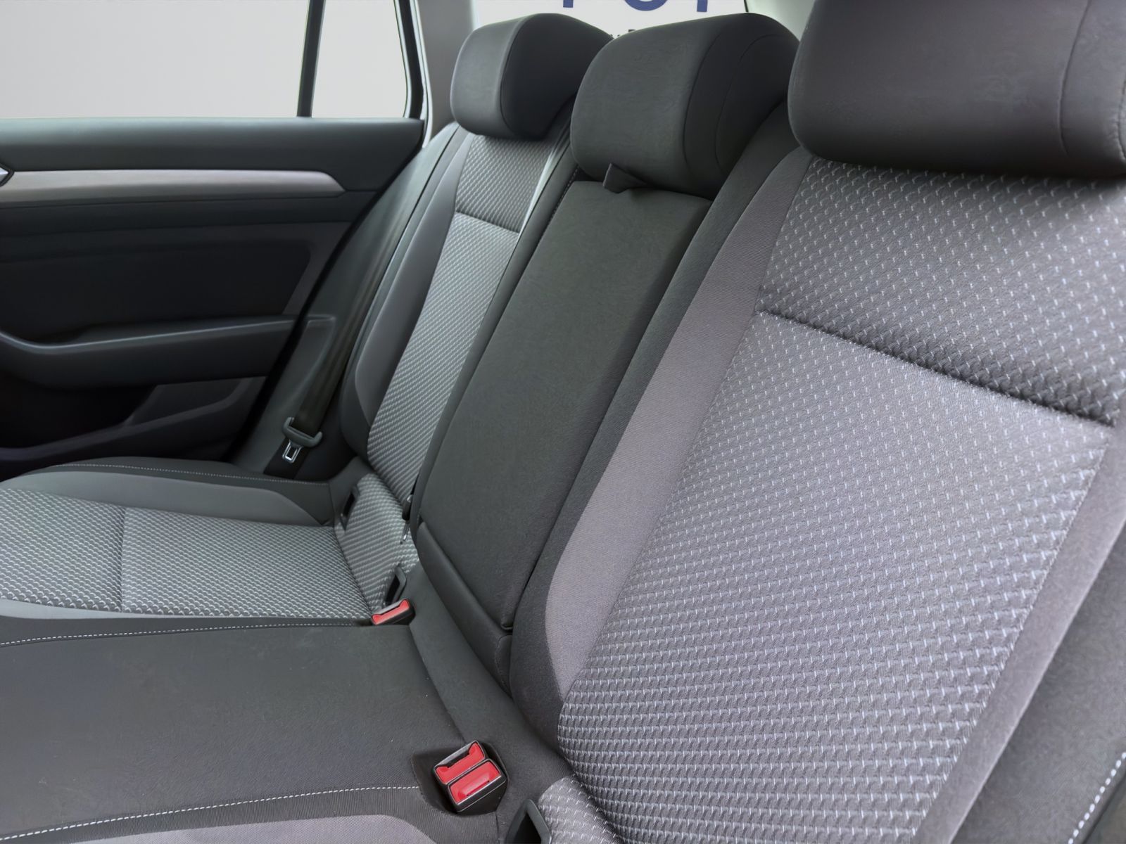 Volkswagen Passat Variant - Bild 15