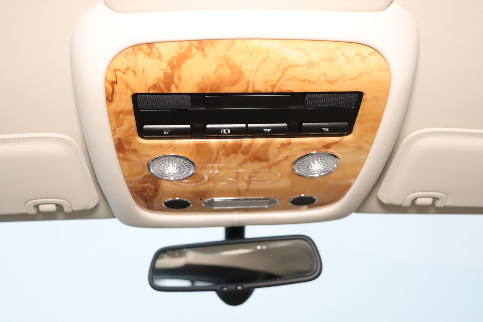 Fahrzeugabbildung Bentley Continental GT 6.0 4WD Navi * Xenon