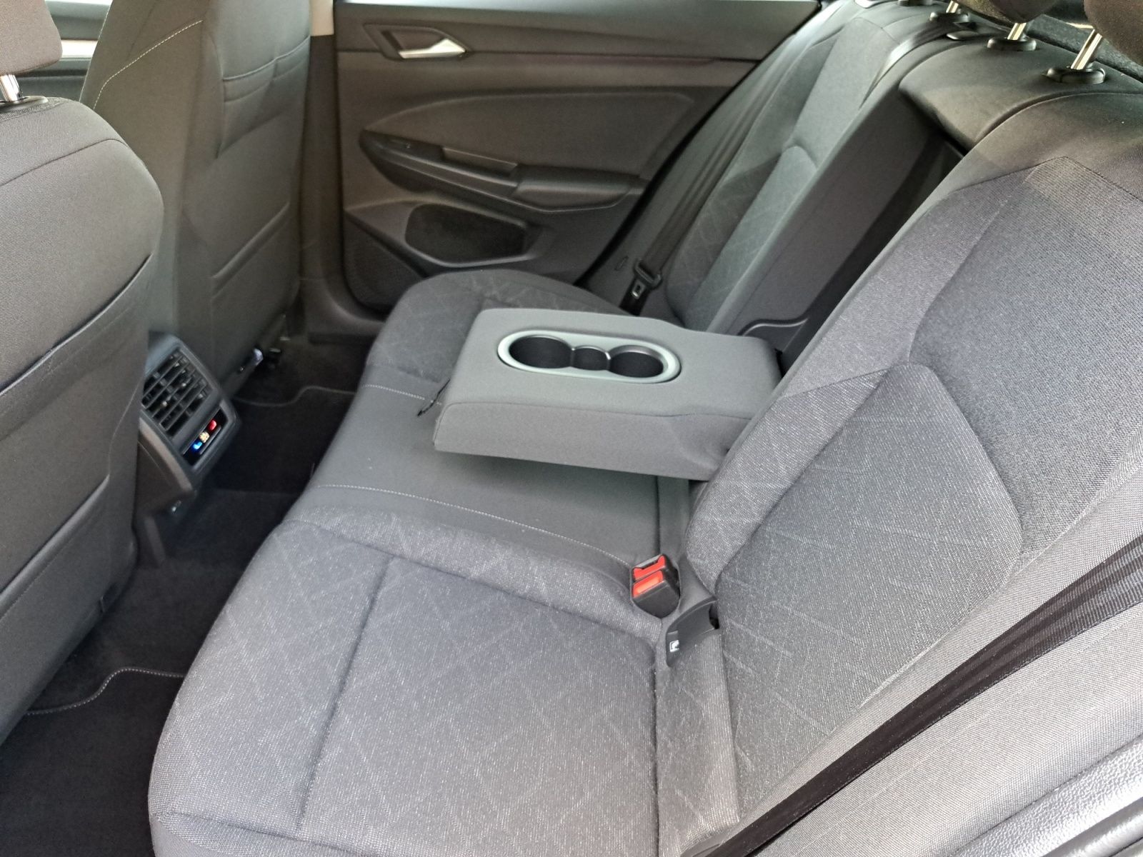 Volkswagen Golf - Bild 14