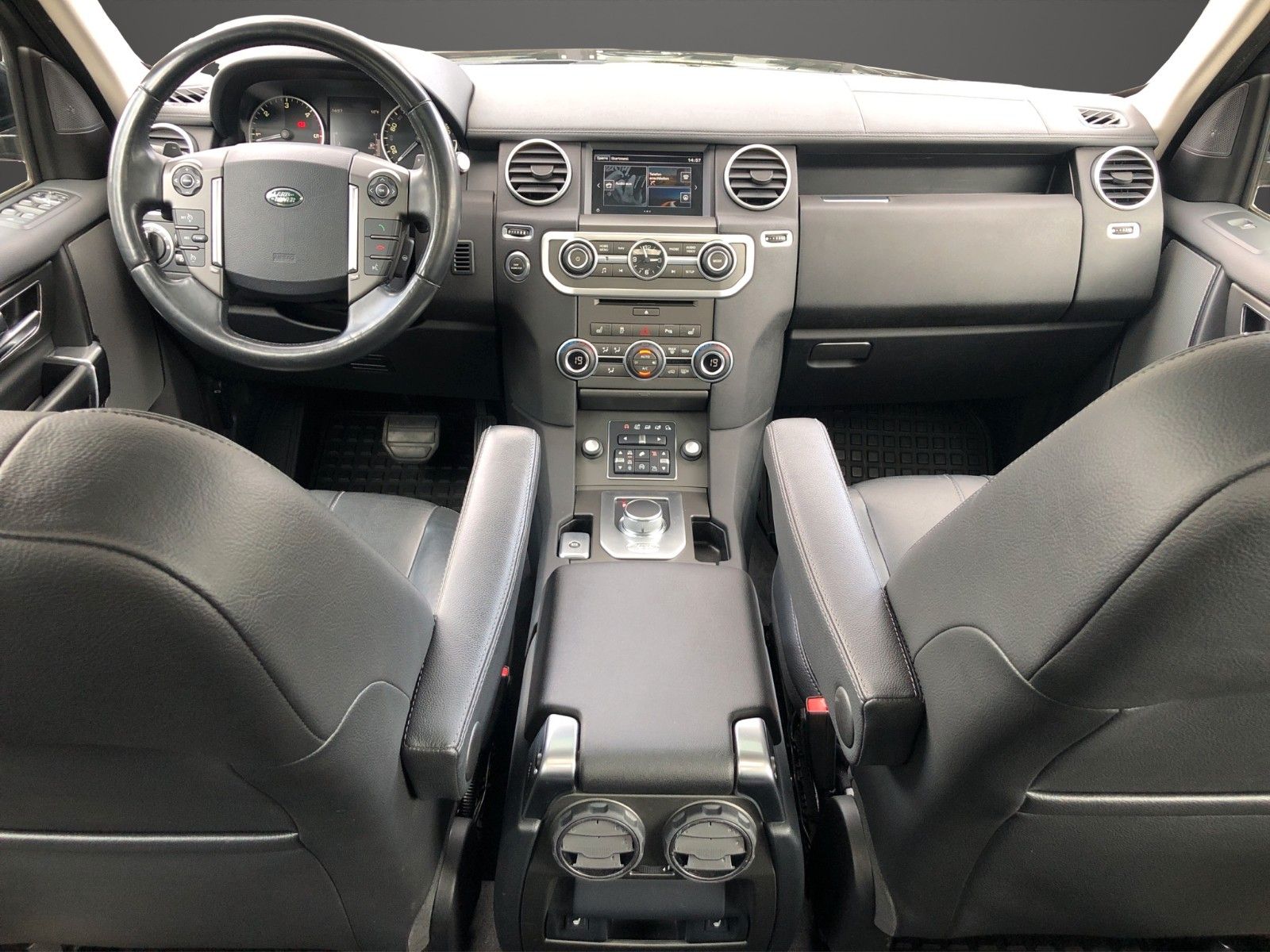 Fahrzeugabbildung Land Rover Discovery 4 SDV6 HSE Standheizung I. Hand AHK