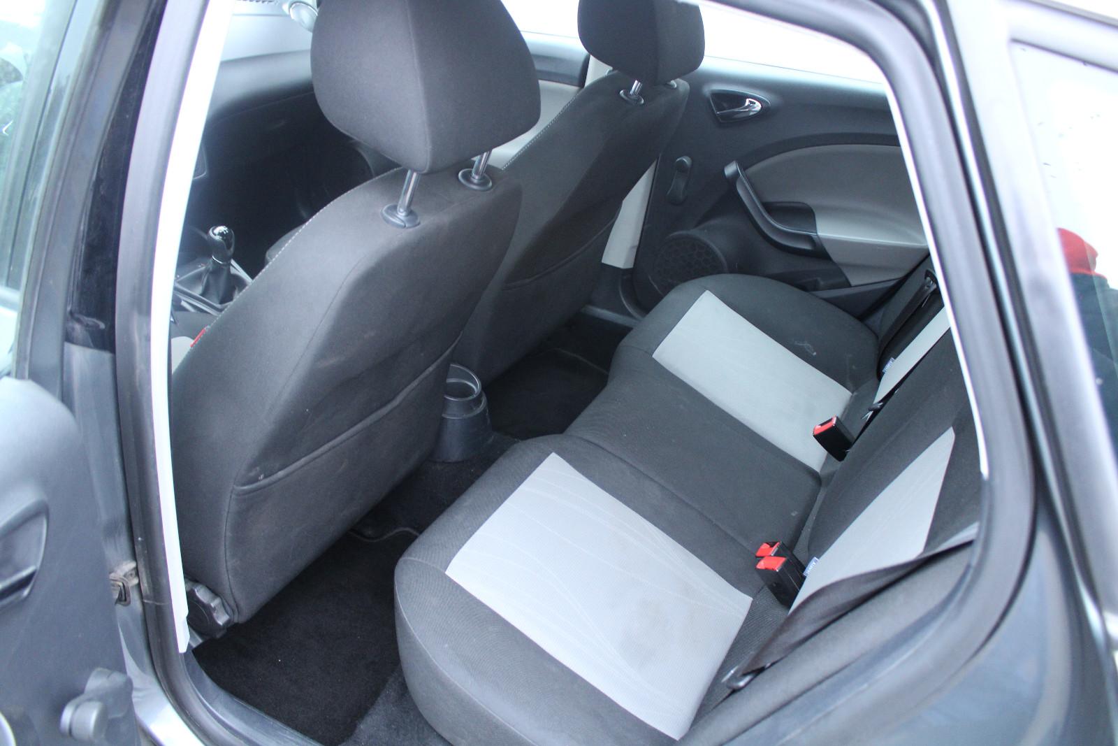 Seat Ibiza 2014 — photo 11
