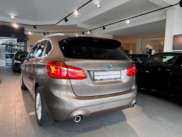 BMW 218d Advantage DAB LED Pano.Dach Navi Klimaaut.