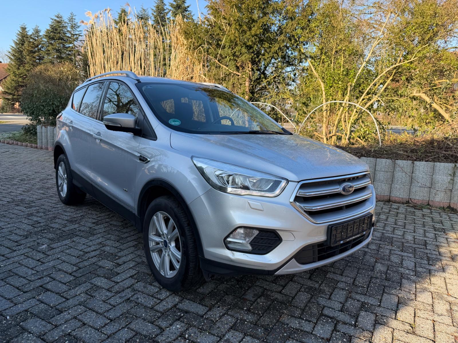 Ford Kuga Cool & Connect TÜV NEU