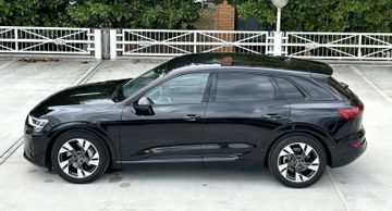 Audi Q8 e-tron - 10