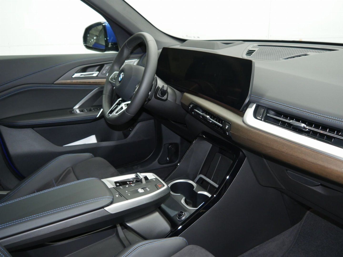 Fahrzeugabbildung BMW X1 sDrive20i | M-Sportpaket | Panorama-Glasdach