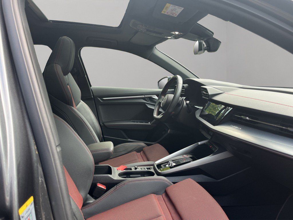 Audi S3 Sportb. 2.0 TFSI qu. S tronic B&O Kamera Pano foto 9
