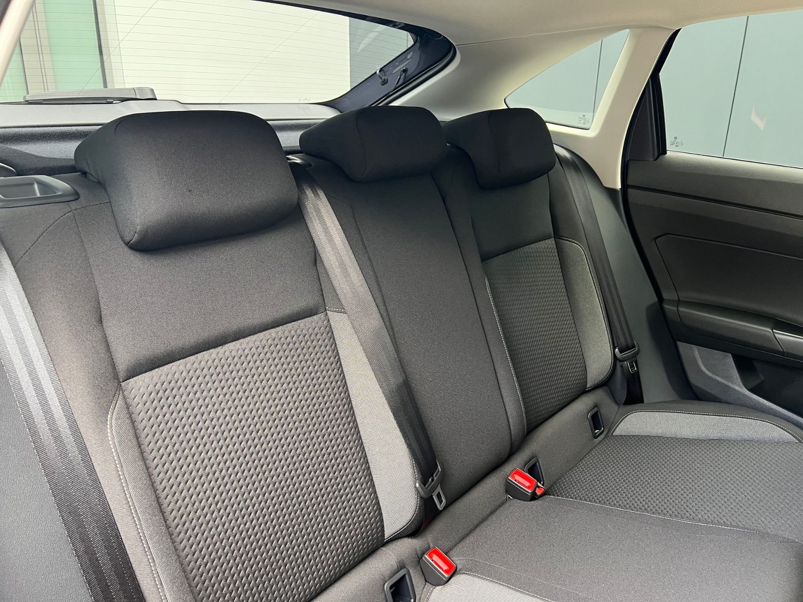 Fahrzeugabbildung Volkswagen Taigo Life 1.0 TSI DSG *IQ.Light, Ready2Discover