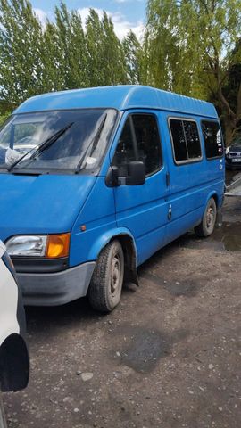 Ford Transit Benzin