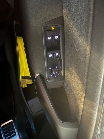 Touran Move 2.0 TDI DSG *7-Sitze*ACC*AHK*APP**