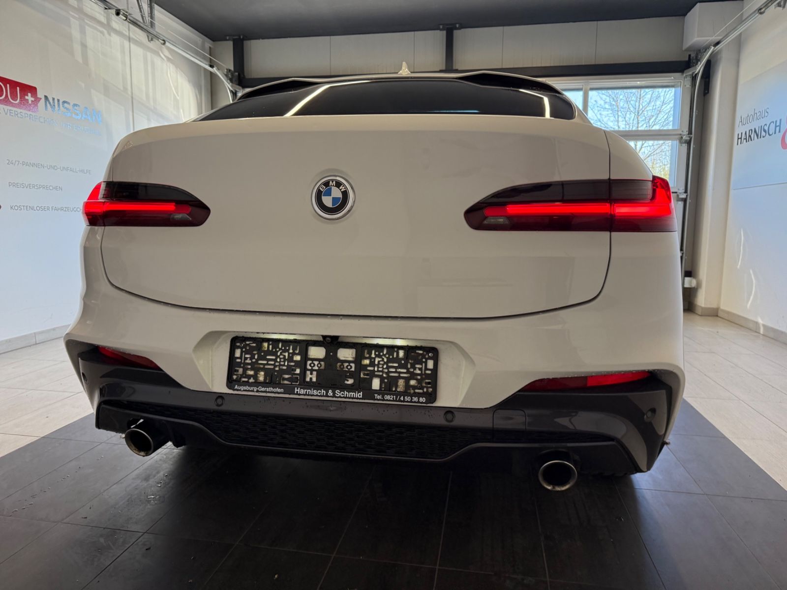 Fahrzeugabbildung BMW X4 xDrive 30 d M Sport Pano, HeadUp, HarmanKard.