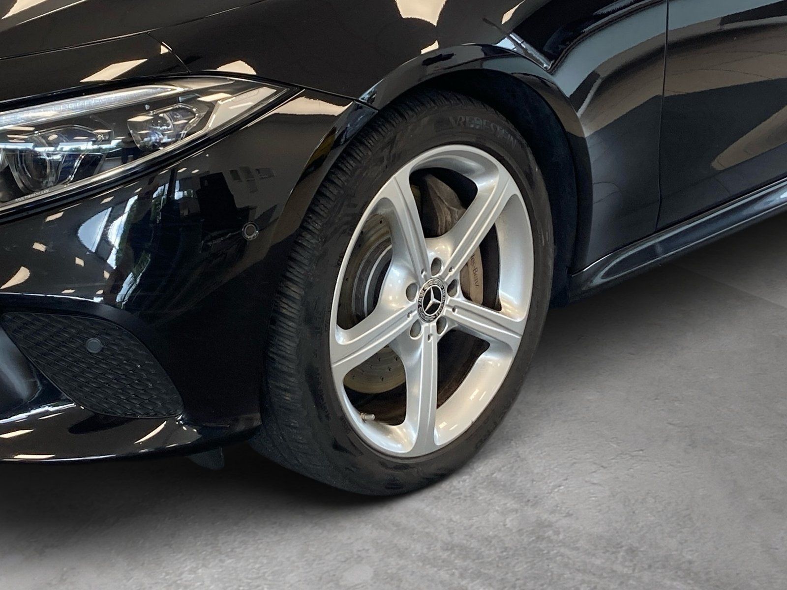 Fahrzeugabbildung Mercedes-Benz CLS 350 d 4M*Distronic*Schiebedach*Burmester*LED