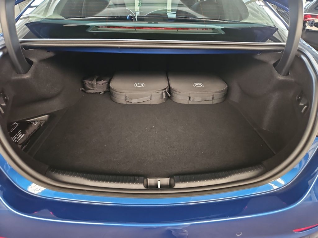 Fahrzeugabbildung Mercedes-Benz C 300 e Avantg. AHK Distro.+ Pano Sitzklima 360°