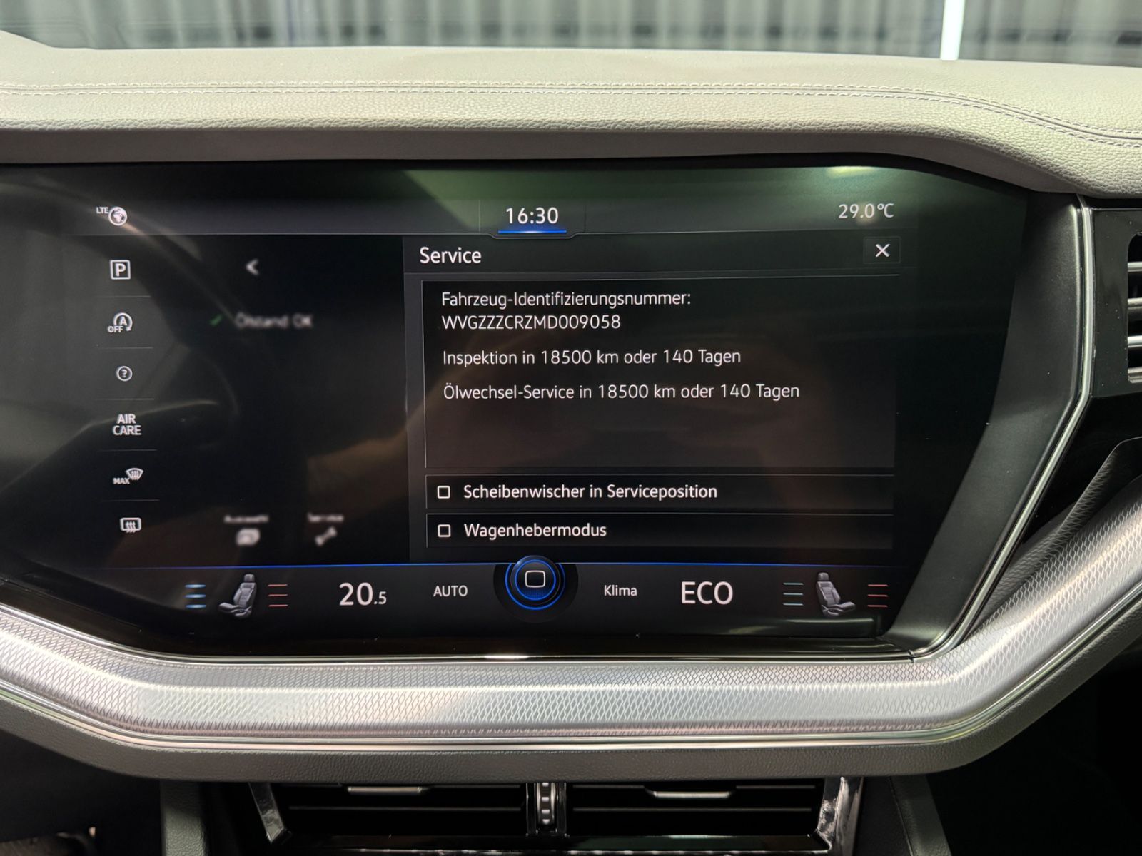 Fahrzeugabbildung Volkswagen Touareg 4.0 V8 TDI RLine|4Motion|MASSAGE|AHK|DYN