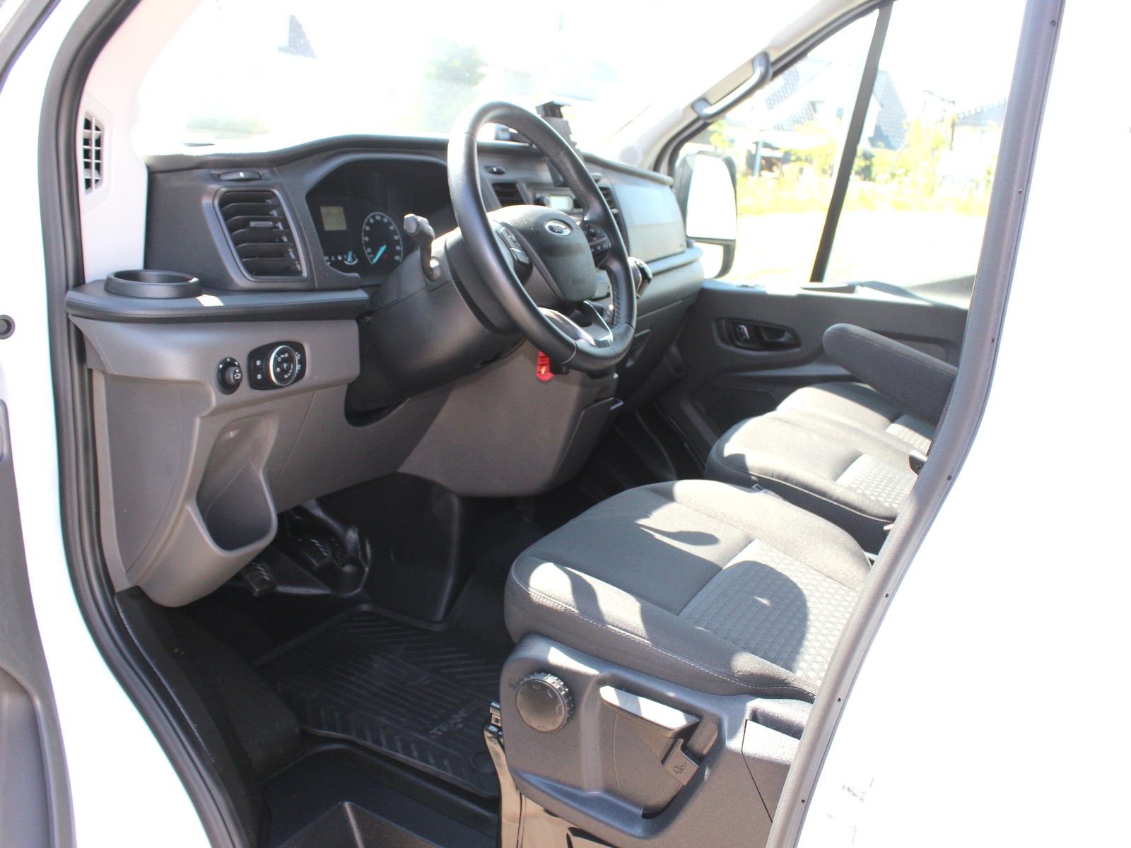 Fahrzeugabbildung Ford Transit 350 L3 Trend 2,0 TDCi DPF