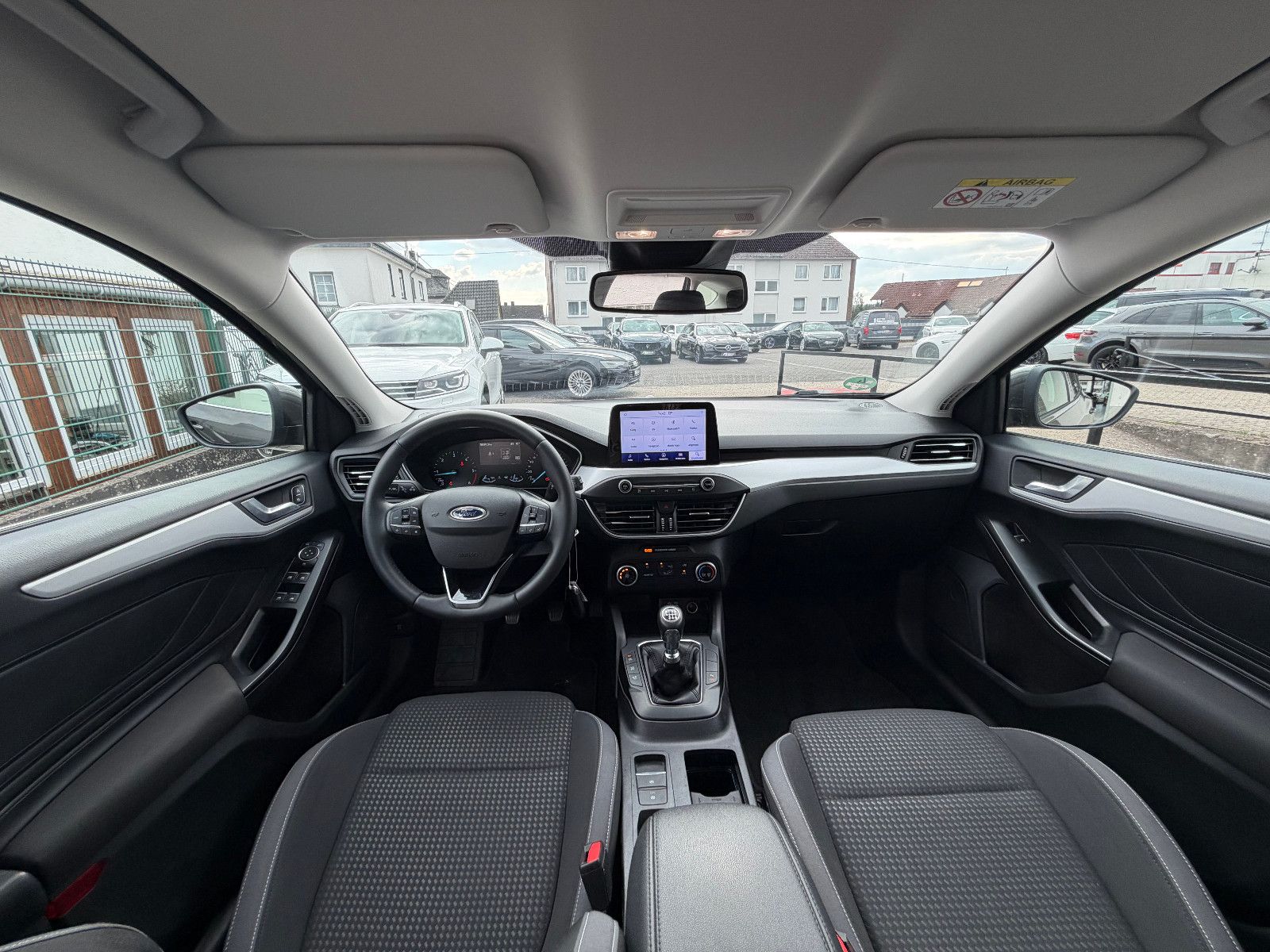 Fahrzeugabbildung Ford Focus Turnier Cool & Connect/NAVI/CAR-PLAY/KAMER