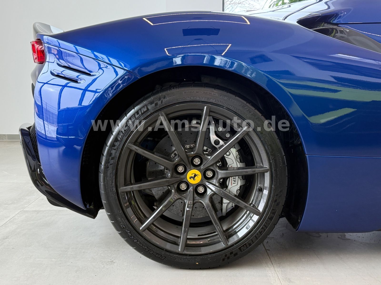 SF90 Spider Asseto Fiorano Full Carbon