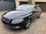 Volvo V70 D4 Momentum /SD/Standheizung/HEICO - Volvo V70 mit Diesel-Antrieb: Standheizung