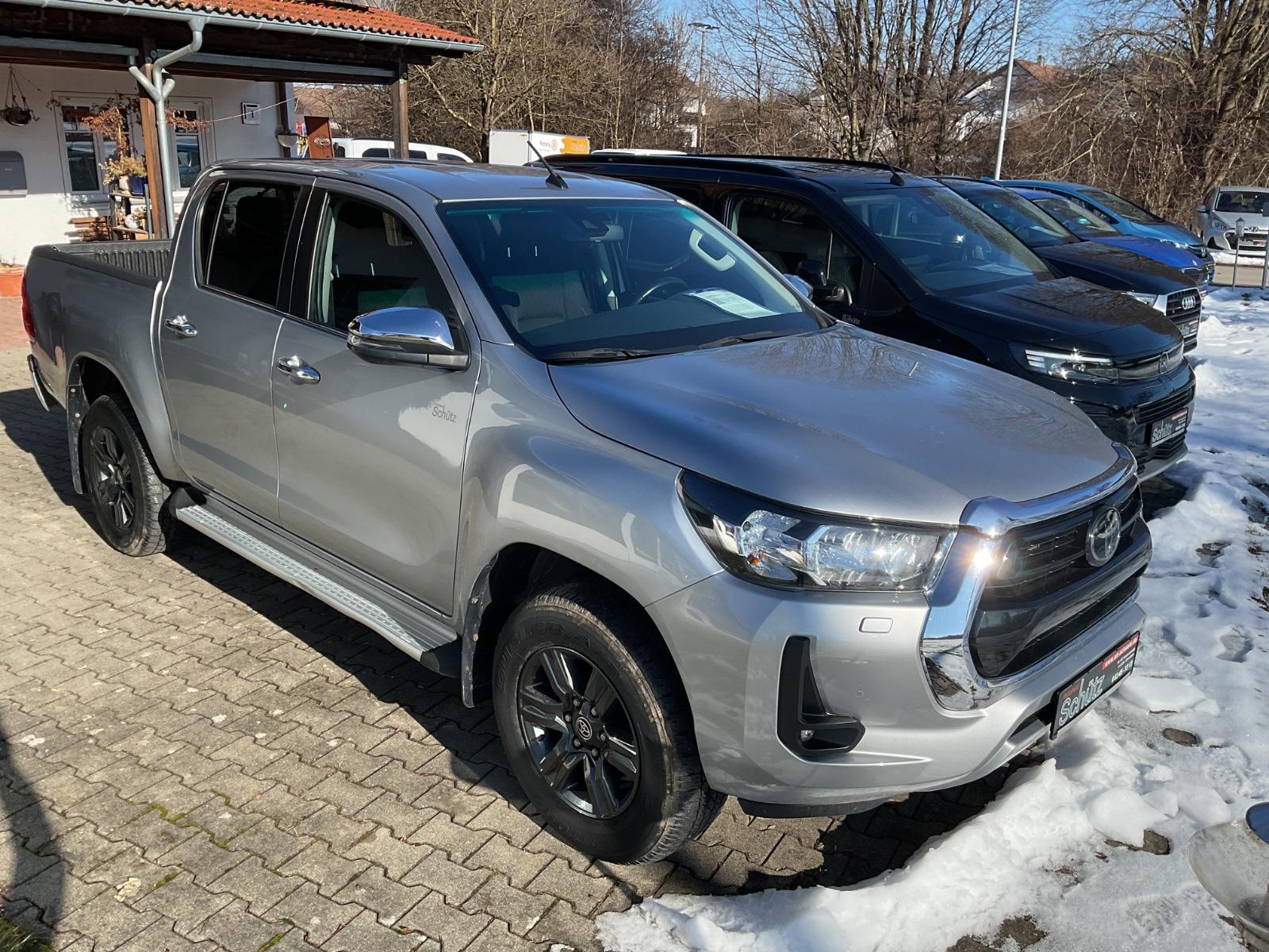Toyota Hilux Double Cab Comfort 2.8l Ahk Sitzheiz. Navi