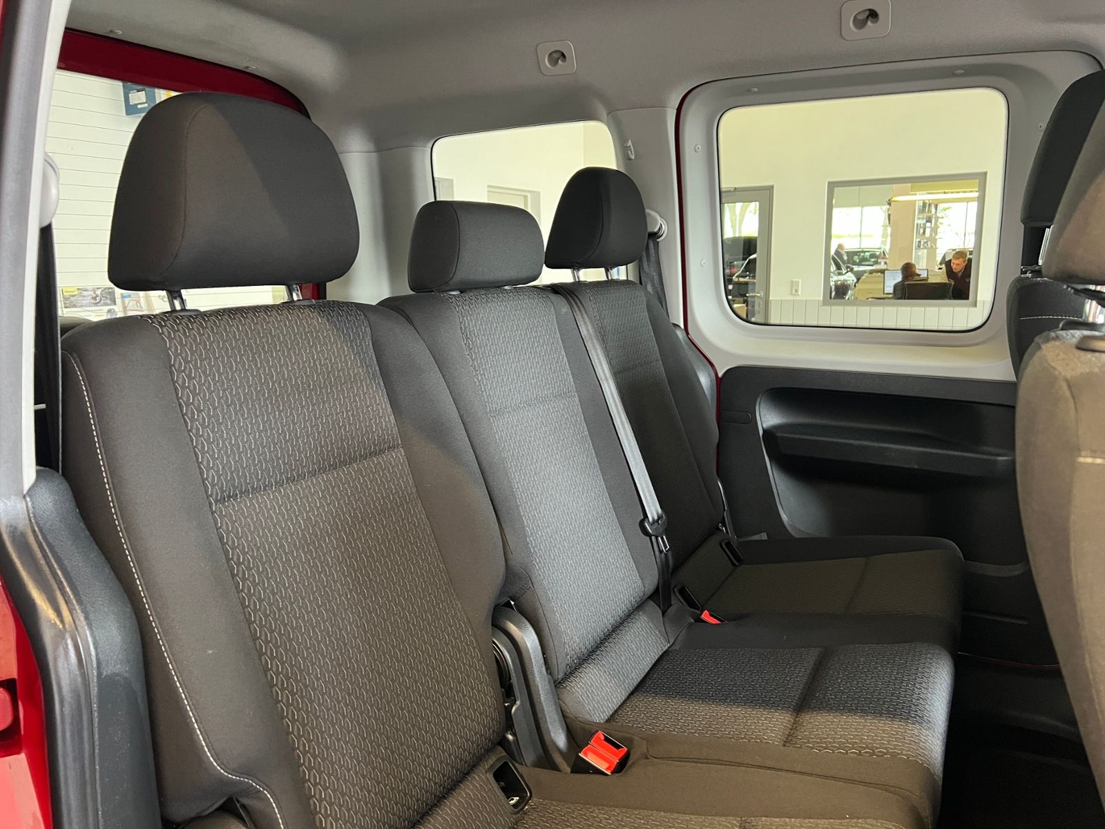 Fahrzeugabbildung Volkswagen Caddy Trendline 1.4 TSI *AHK, Navi, Klima, Sitzh
