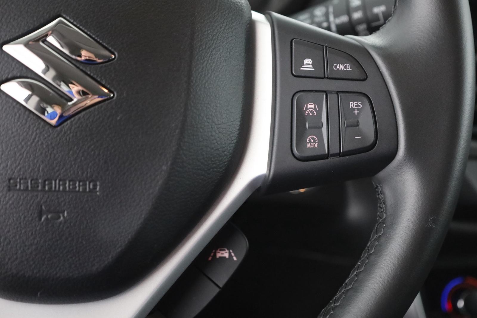 Suzuki S-Cross 1.4 4WD LED ACC Navi Kamera Sitzheizung