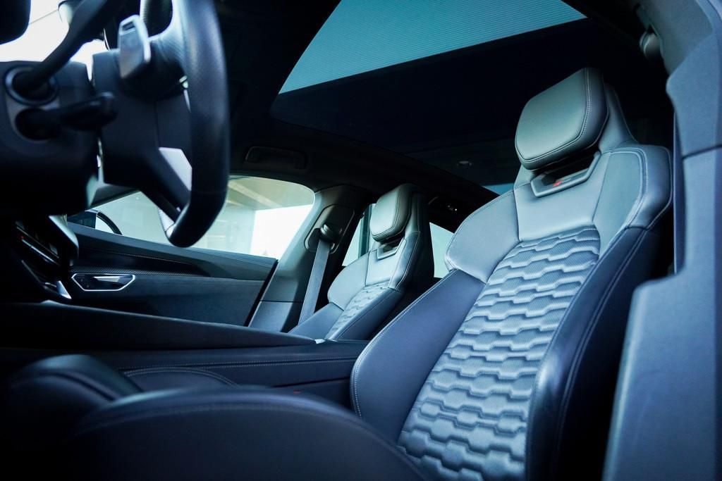 Audi RS e-tron GT 93 kWh 600 PK / 4Wiel Sturing / Mas imagem 2