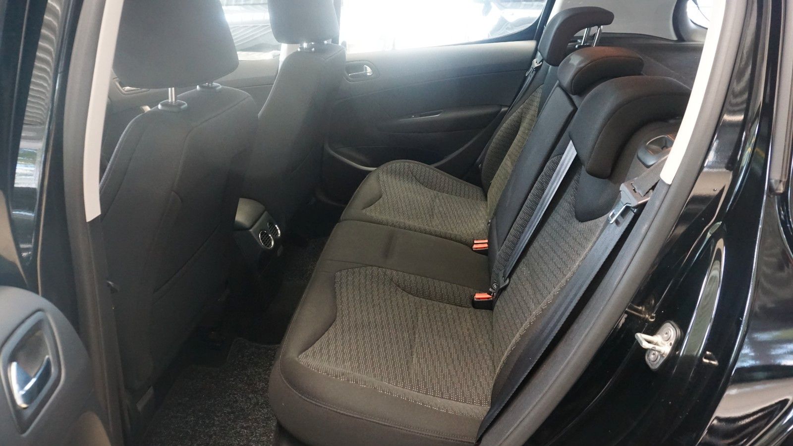 Fahrzeugabbildung Peugeot 308 Allure *1.Hand*Panoramadach*