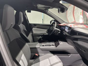 Fotografie 6 des Opel Grandland (X) Grandland Plug-in-Hybrid 1.6 DI Automatik GS