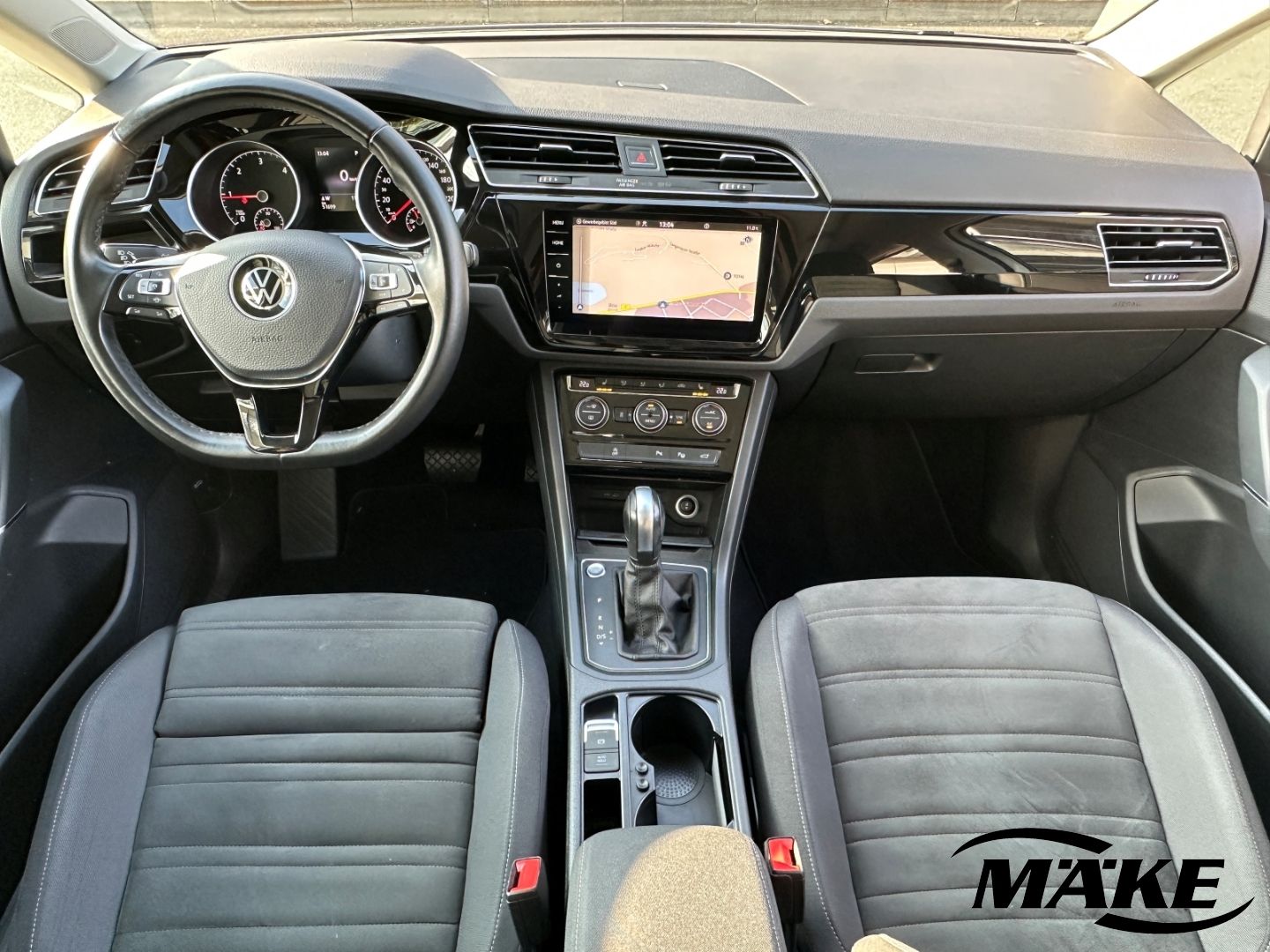 Touran Comfortline 2.0 TDI DSG AHK STDHZ LED ACC