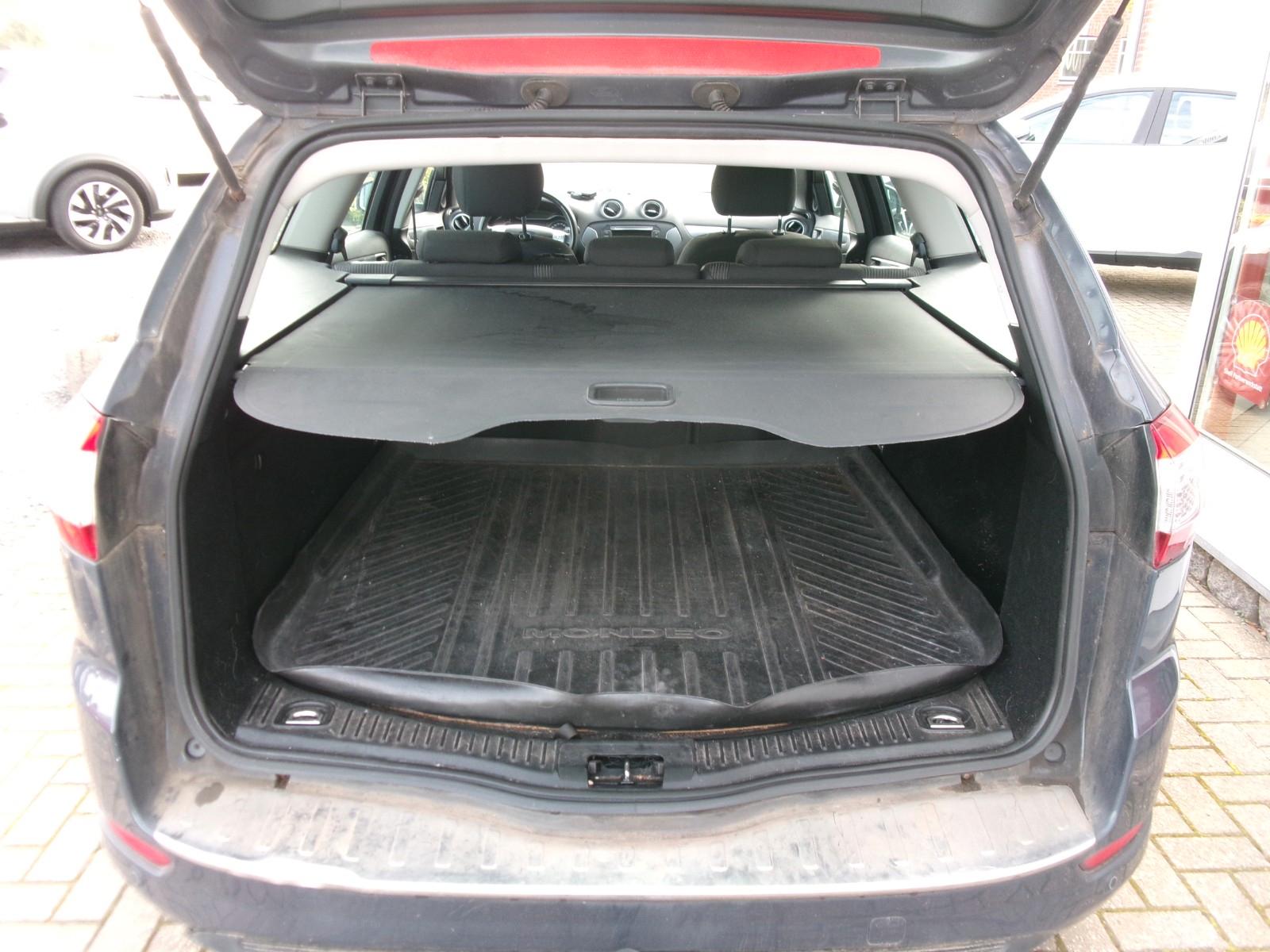 Ford Mondeo 2011 — photo 8