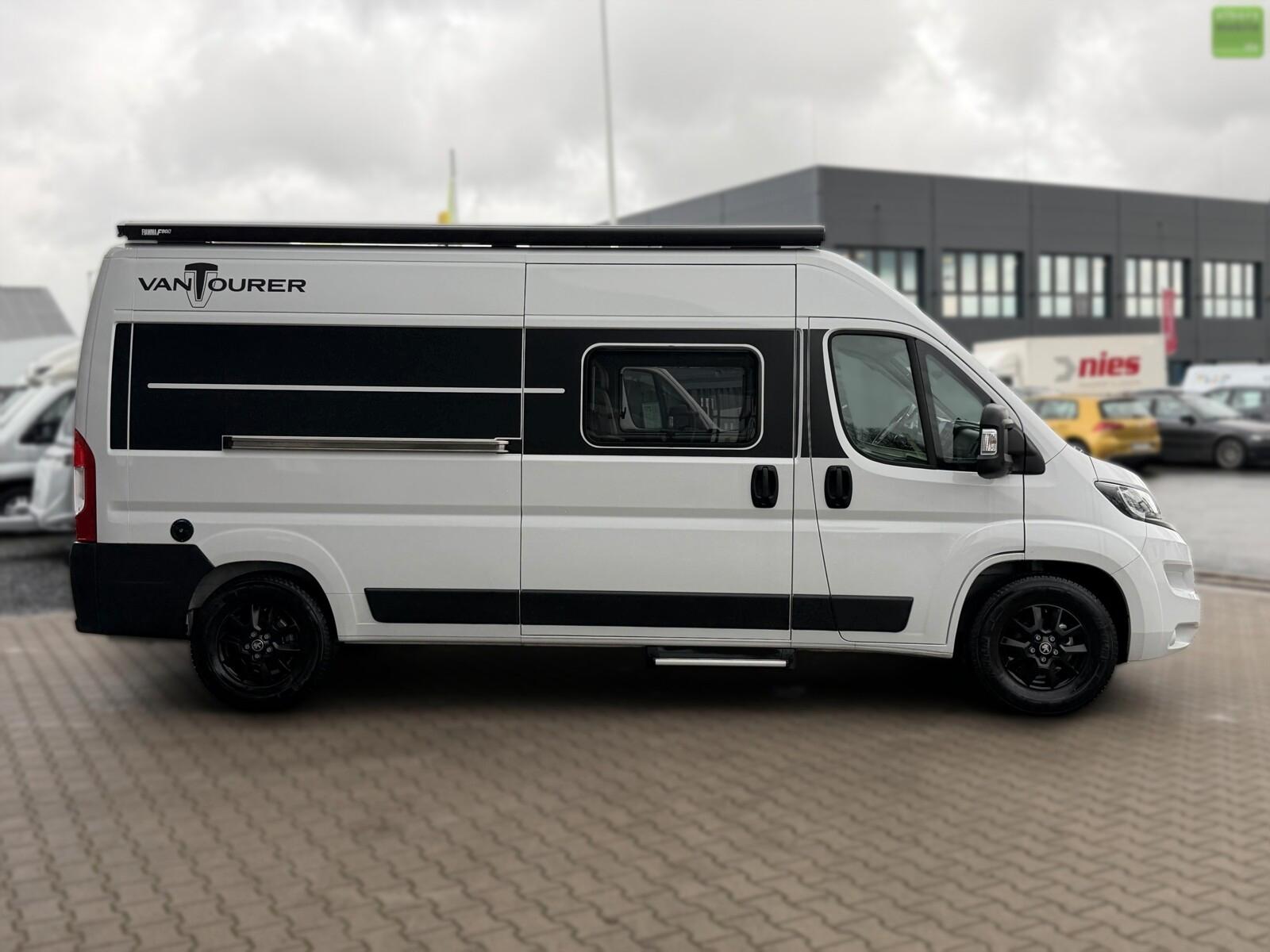 VANTourer 600 D - Heckhubbett 165PS Navi AHK Markise