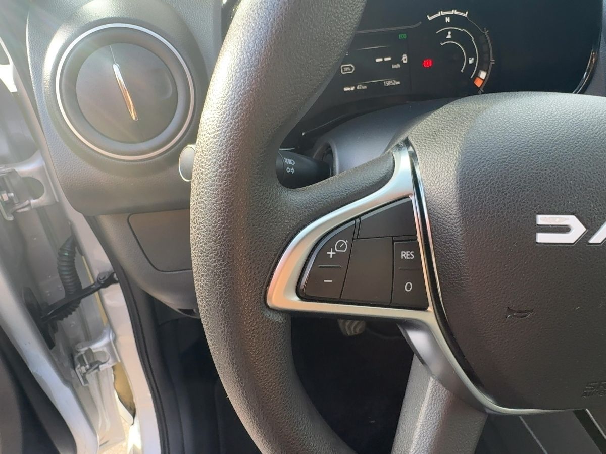 Fahrzeugabbildung Dacia Spring Essential ELECTRIC 45 Klima