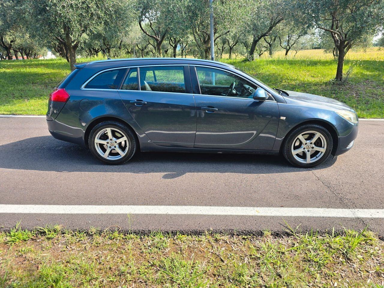 Opel Insignia 2010 — двигун 1.956 cm³, 160 HP (118kW)