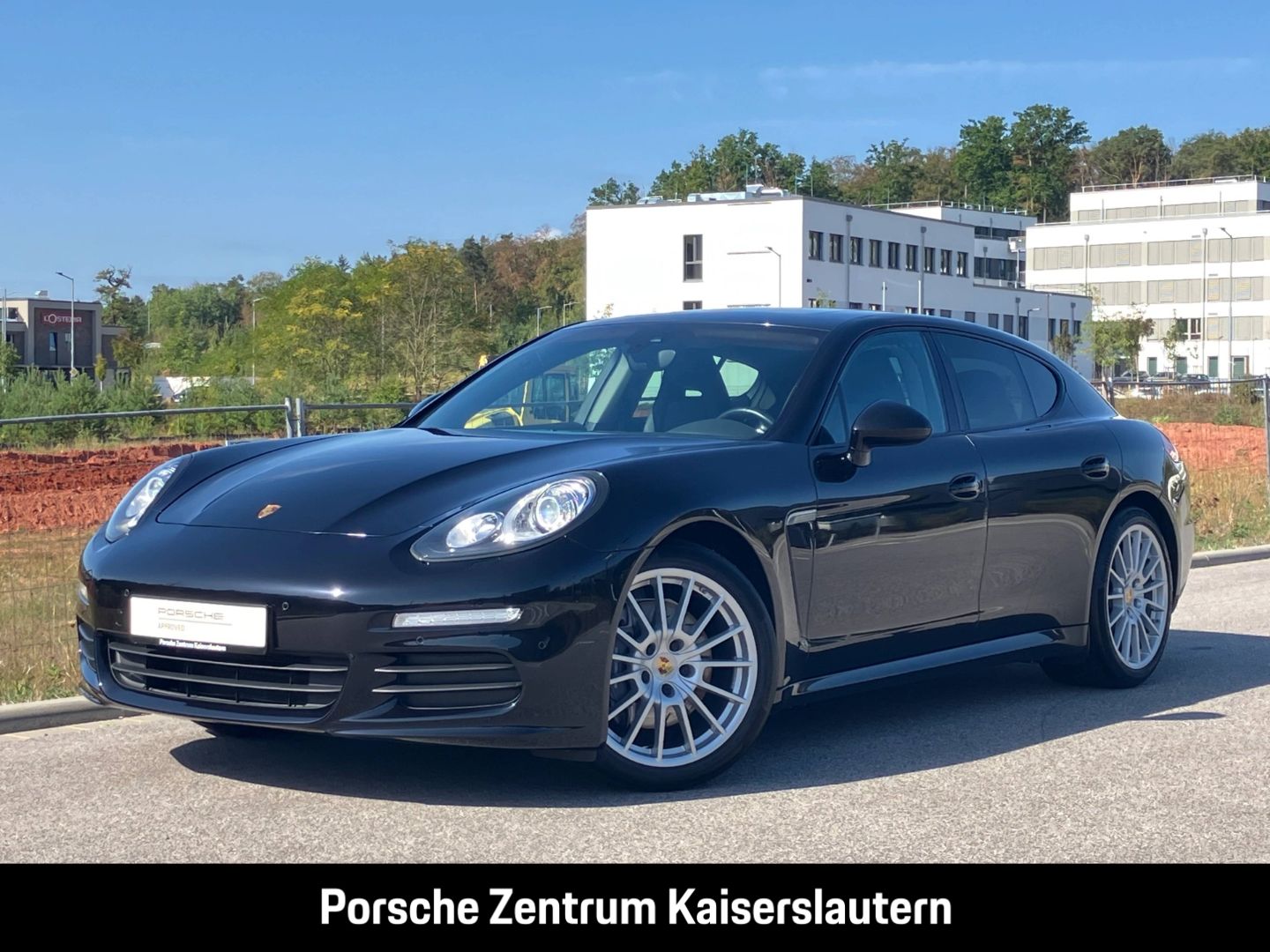 Porsche Panamera Edition Luftfederung PASM 20-Zoll