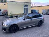 BMW M340i xDrive Touring Auto - - graue BMW M340i