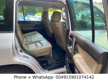 Toyota Land Cruiser - 9