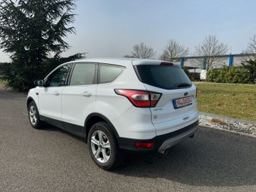 Ford Kuga - 4