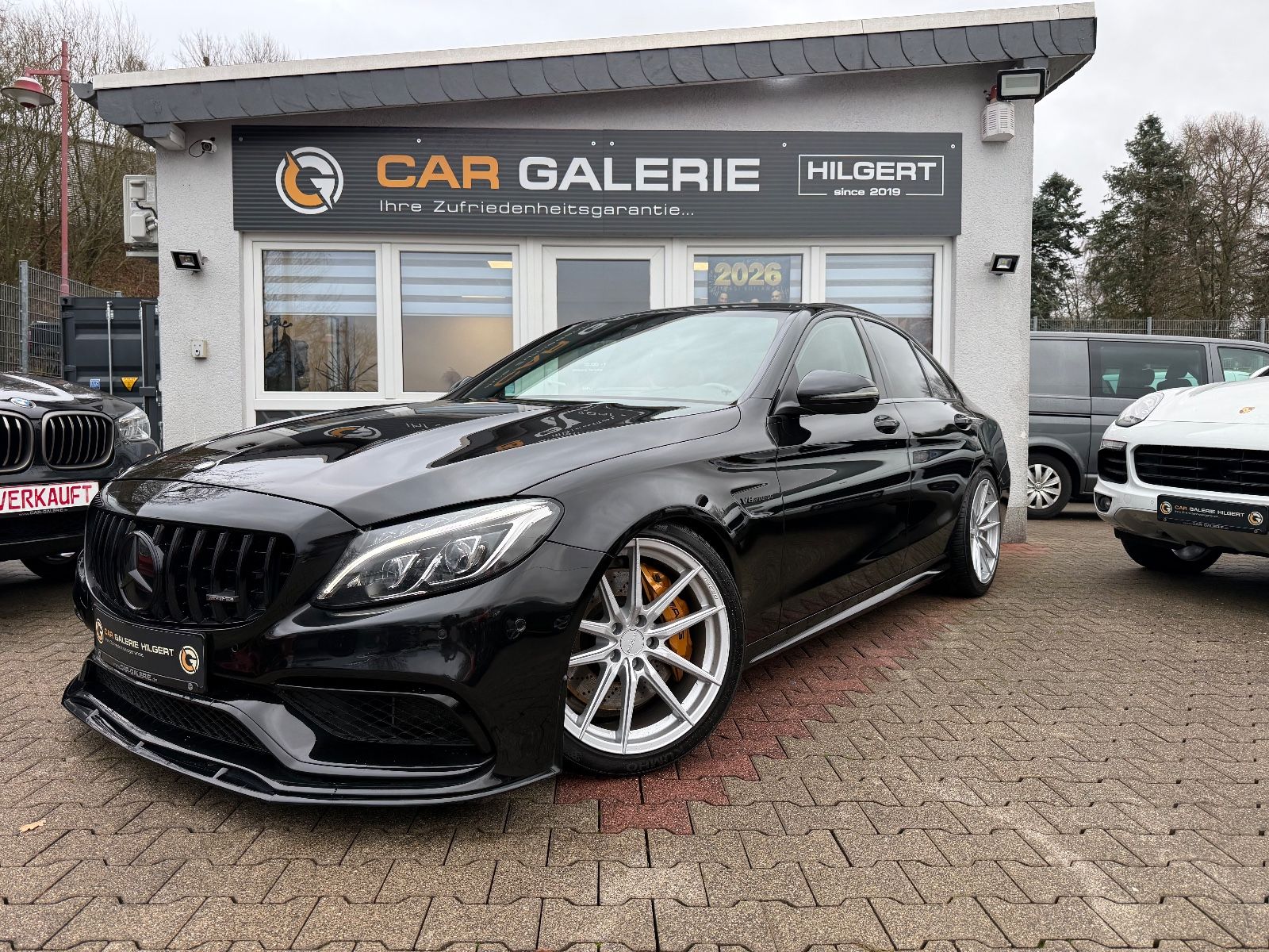 MERCEDES-BENZ C 63 AMG V8 Limo*BURMESTER*NIGHT-PAKET*APPLE-CAR