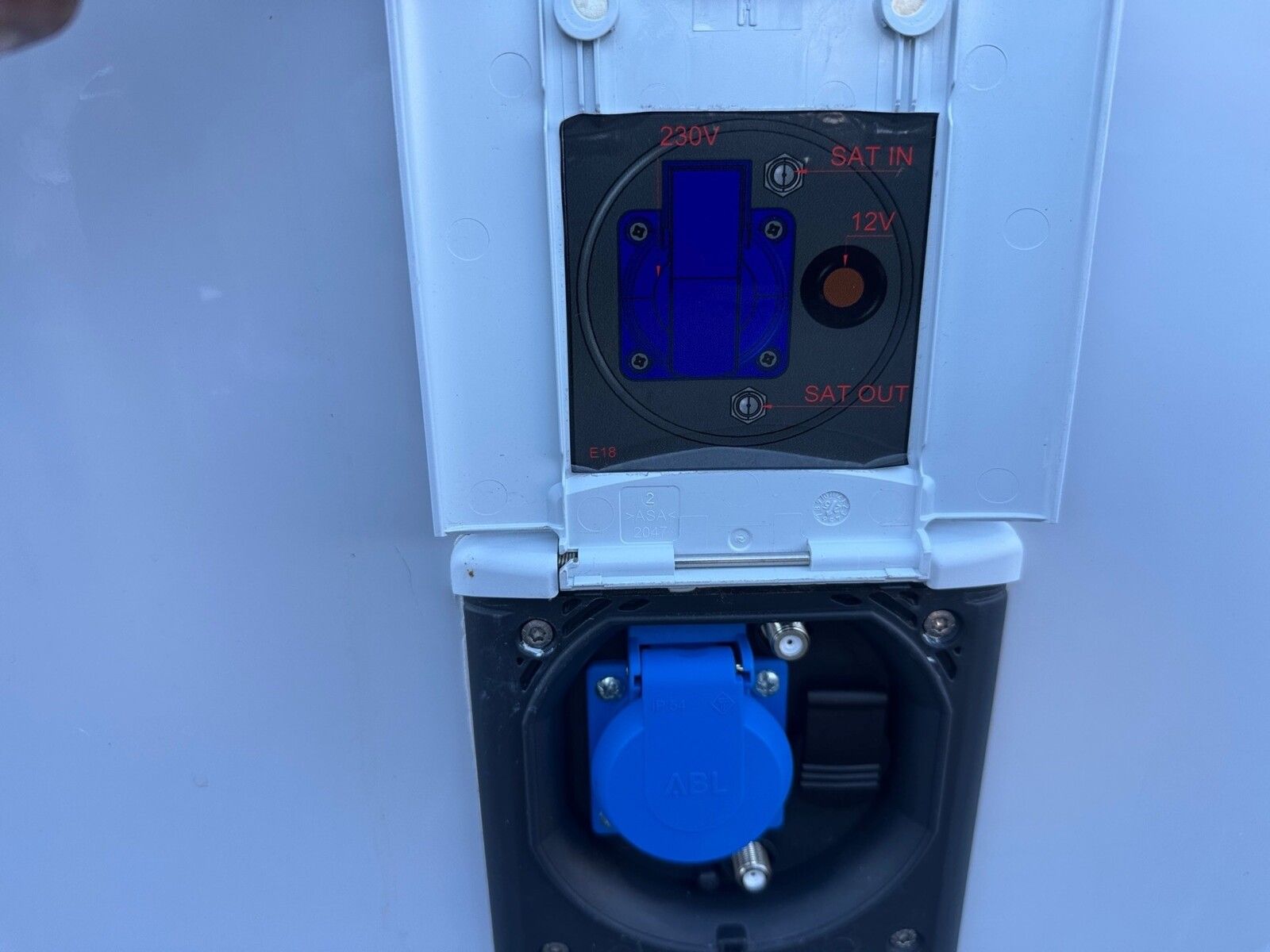 Fahrzeugabbildung Eura Mobil Profila RS PRS 720 EB RückfahrCAM, 180 PS Autom.