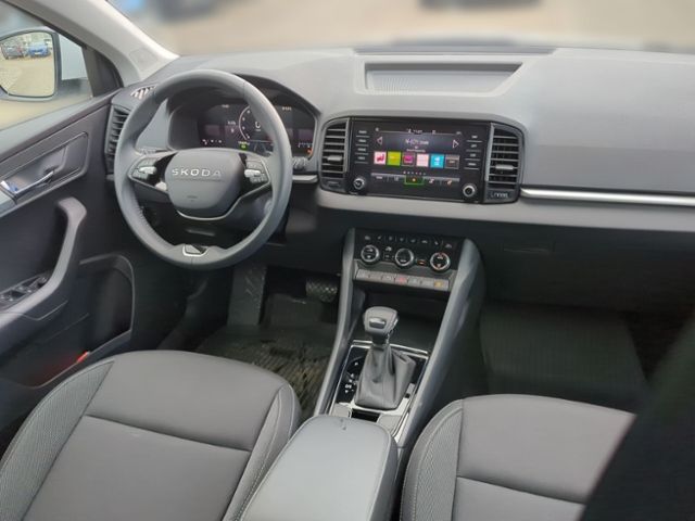 Fahrzeugabbildung SKODA Karoq 1.5 TSI DSG Selection PDC MFL KLIMAAUT SHZ