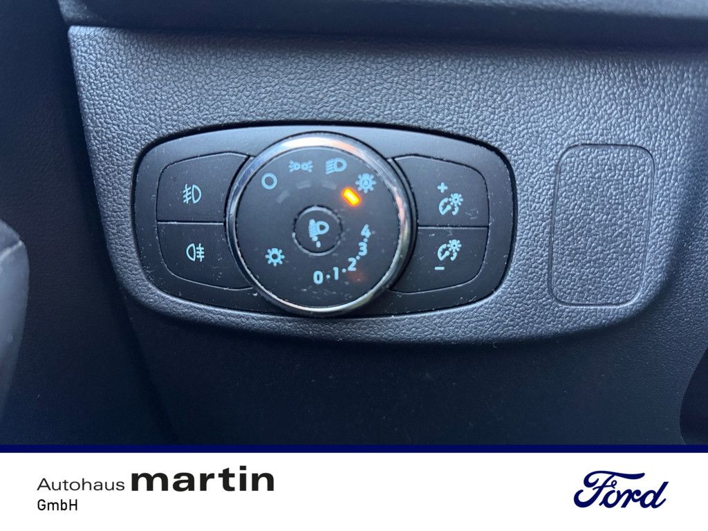 Fahrzeugabbildung Ford Focus 1.5 EcoBlue Active SHZ NAVI AHK FACEL. LED