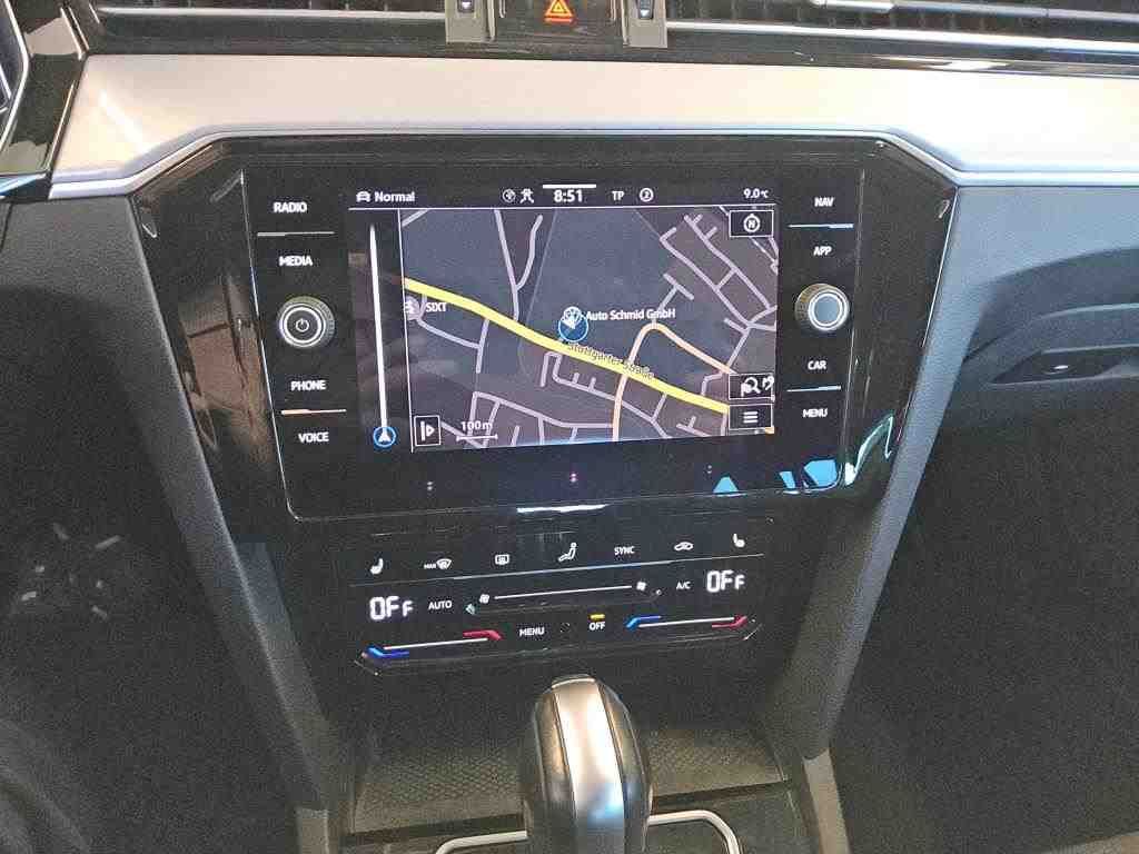 Fahrzeugabbildung Volkswagen Passat Variant TDI Business DSG Matrix AHK Navi