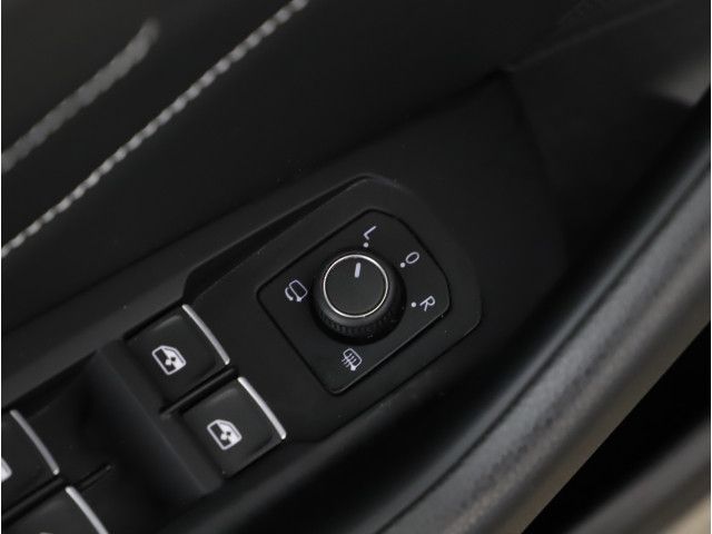 Volkswagen Passat Variant - Bild 24