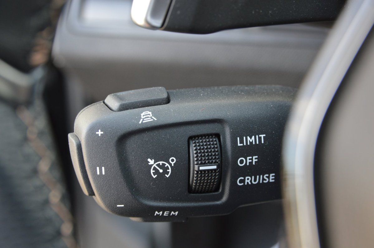 Fahrzeugabbildung Peugeot 3008   GT LED Navi ACC Shz Alu