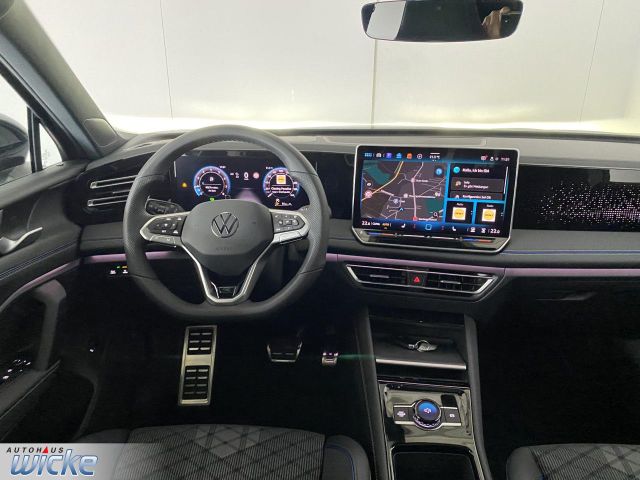 Tiguan 1.5 TSI DSG R-Line NAVI KLIMA PANO AHK