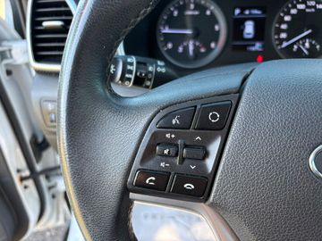 Hyundai TUCSON - 11