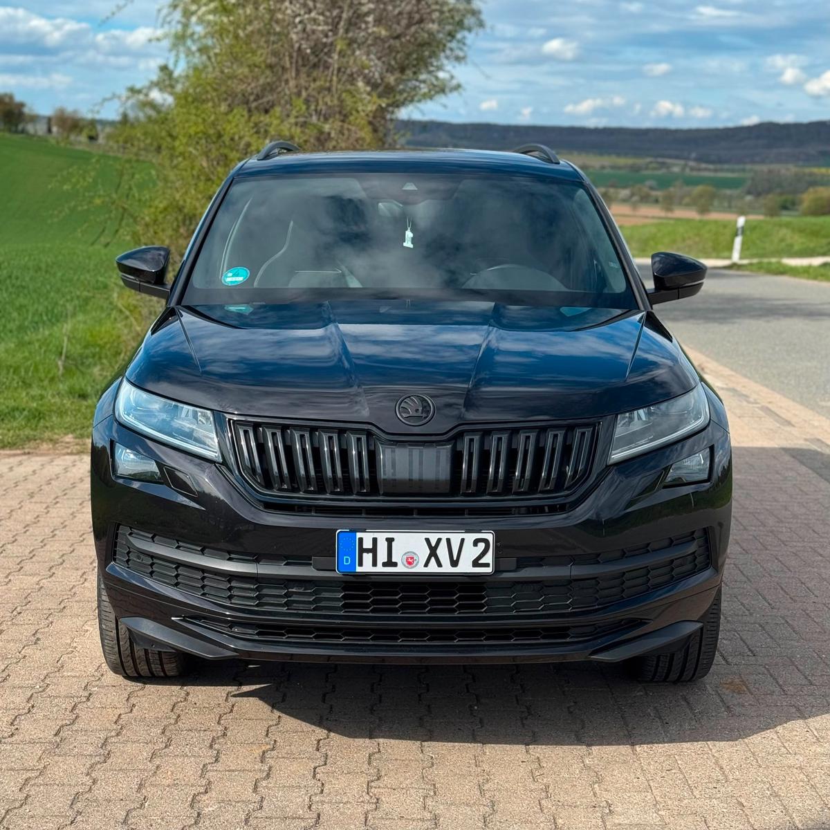 Skoda Kodiaq Sportline 4x4*AHK*2 Hand*unfallfrei !!!